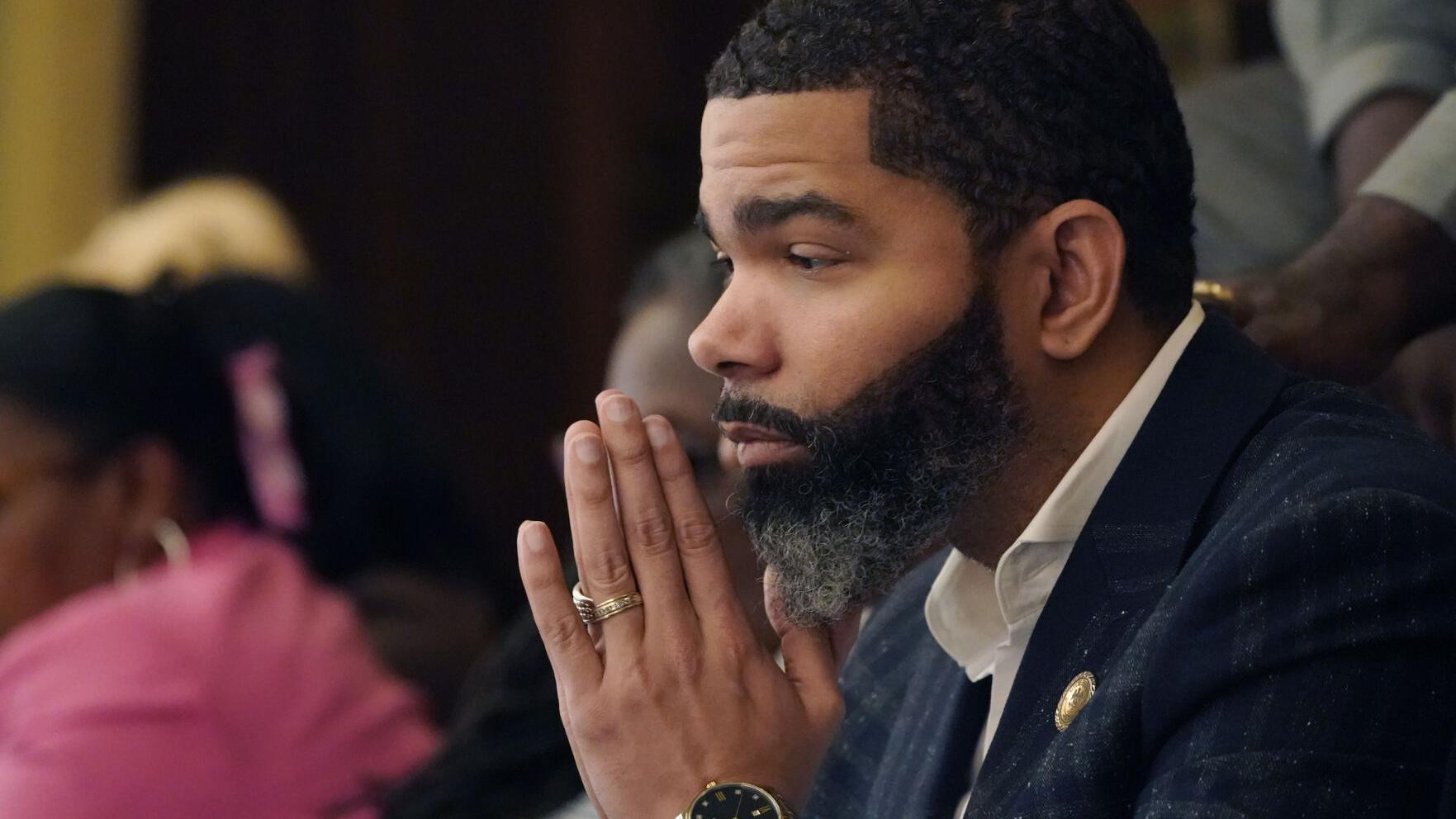 Bribery charges brought against Mississippi mayor, prosecutor and council member